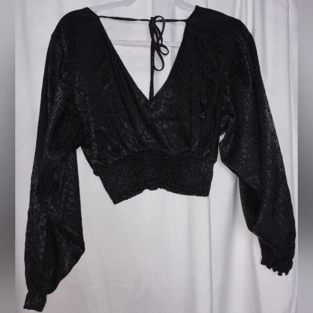 Altar'd State S Black Cheetah Print Baddie Wrap Shirt Party Poet Sleeve Crop